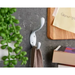 Basic Coat Hook - White -Famous Furniture Store 12817254 1824995164979636